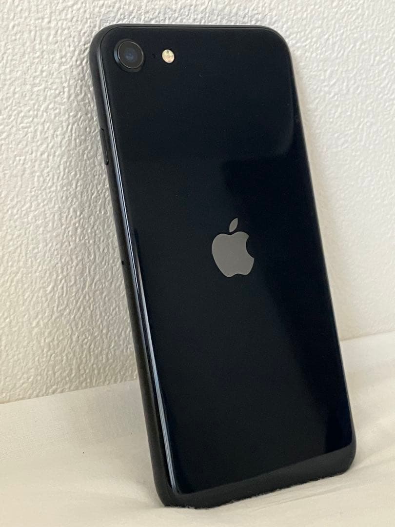 【週末限定値下げ】iPhone SE (第3世代) 64GB