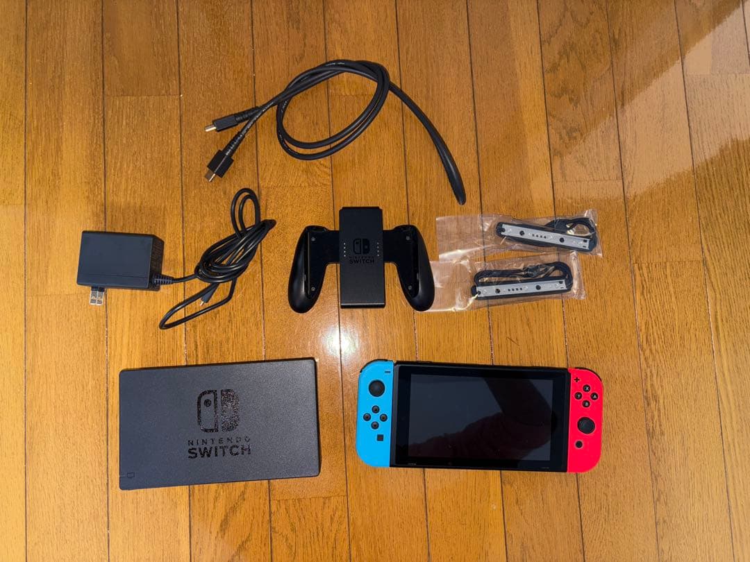 Nintendo Switch 本体 青/赤　箱無し