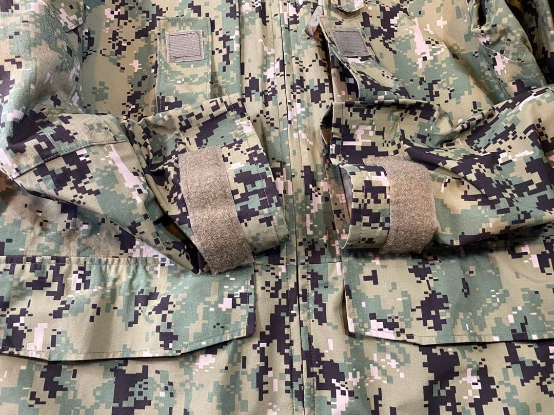 US NAVY放出品　PARKA WORKING Type III ゴアテックス