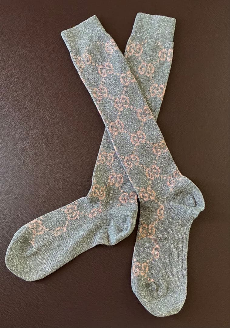 極美品⭐︎GUCCI GGロゴ グレーソックス