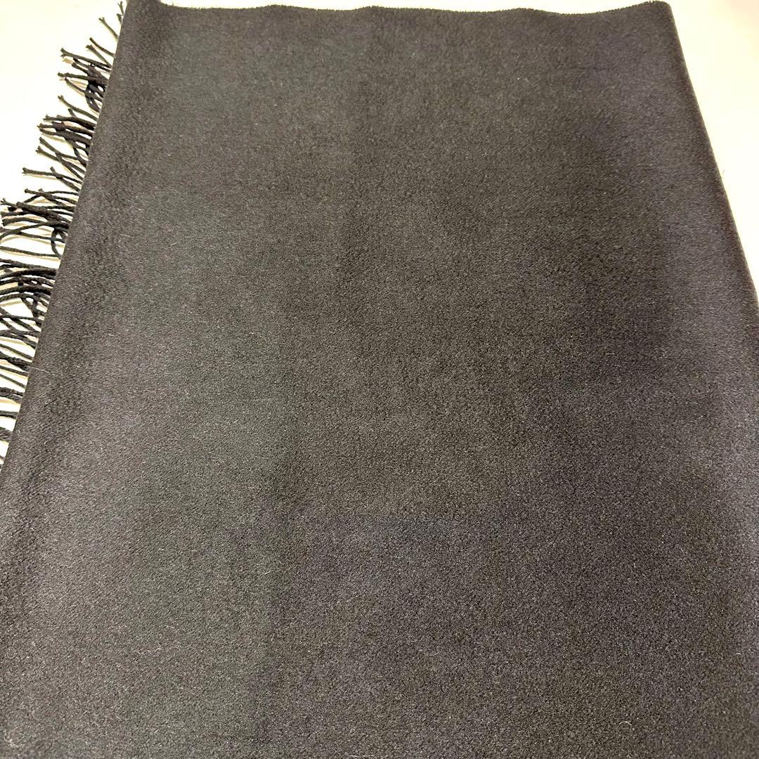 【Johnstons of Elgin】ブラック大判ストール