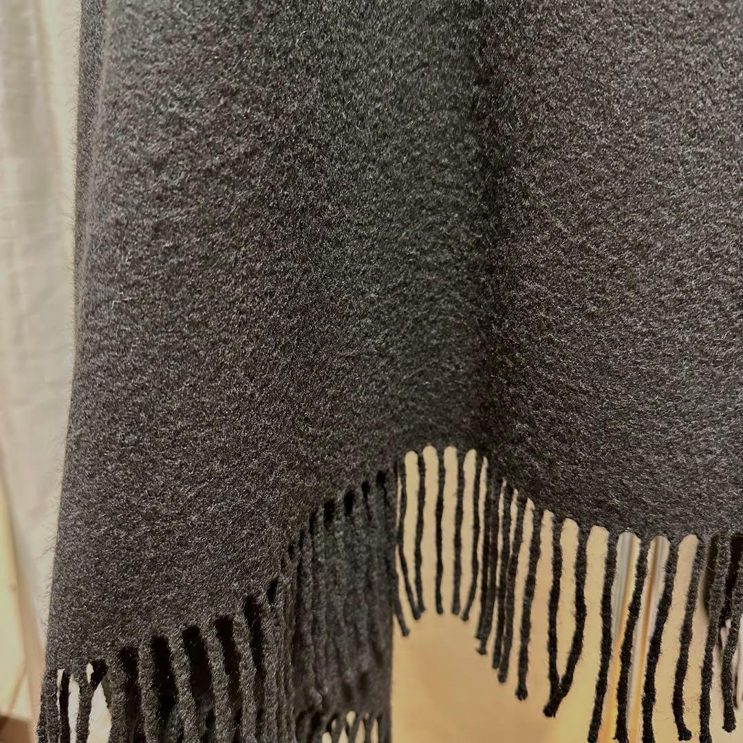 【Johnstons of Elgin】ブラック大判ストール