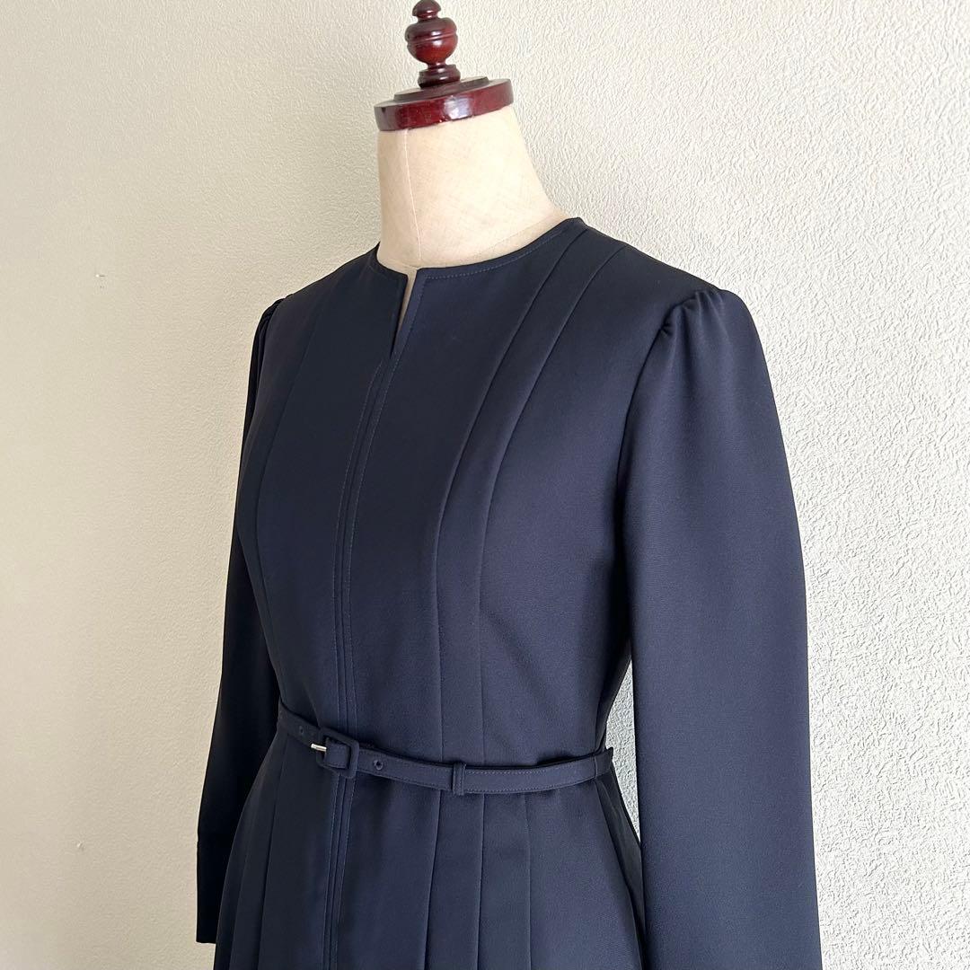 【美品】CELFORD ベルト付バックサテンタックワンピース 卒入学 フォーマル