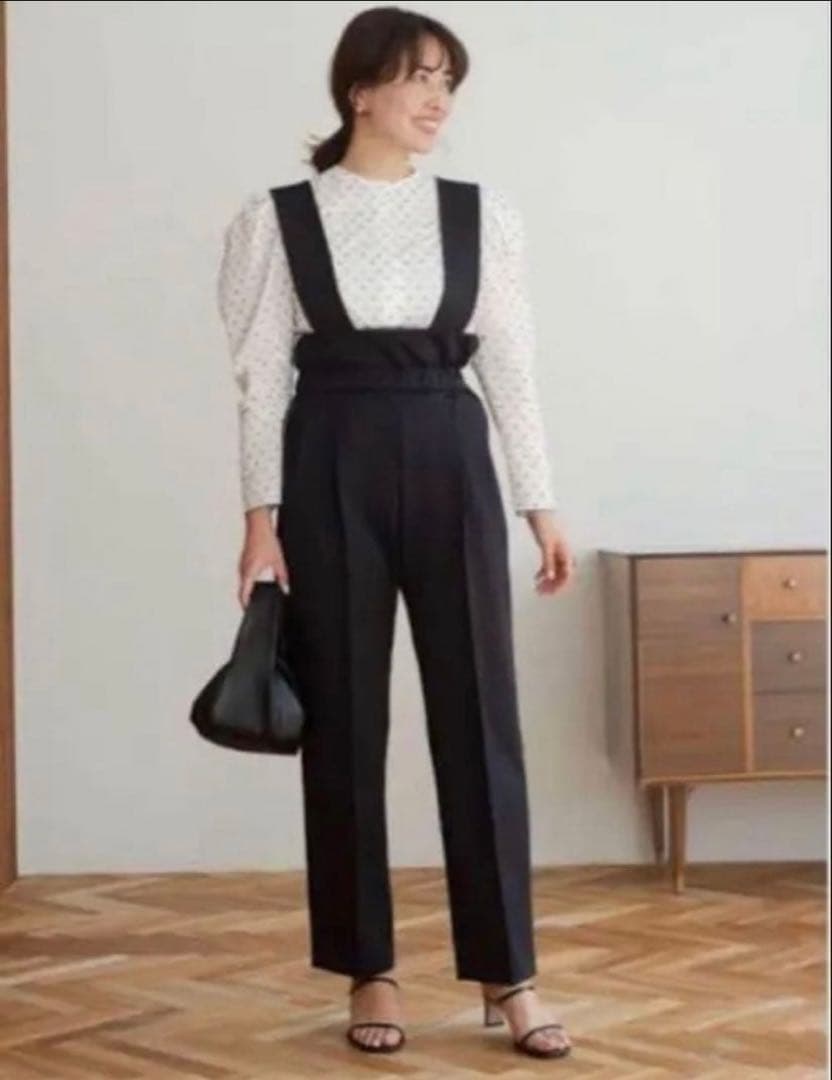 【美品】OHGA サロペット ブラック S