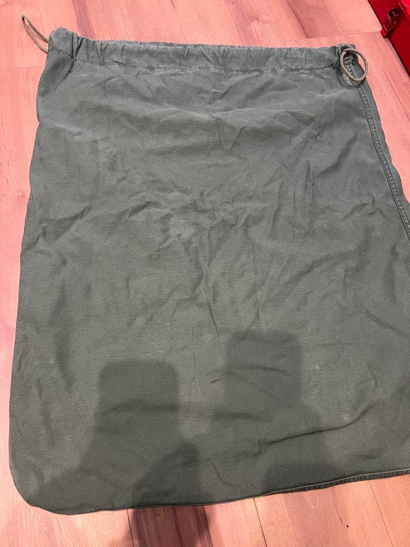 は*る様 USパップテント　ポール蚊帳グランドシート、ランドリーバッグ付き　軍幕