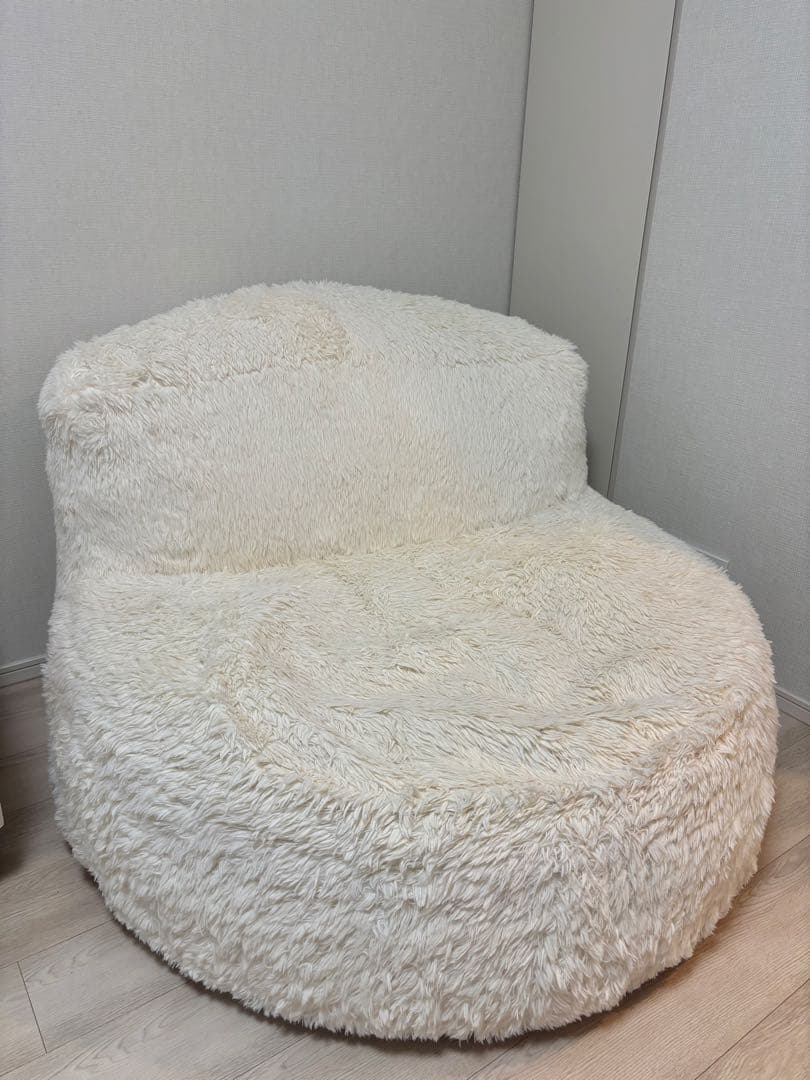 【最終値下9/19AMまで】ソファ ホワイト もこもこクッション