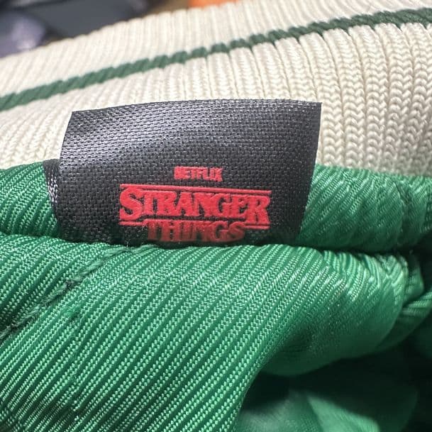  ストレンジャーシングス ホーキンス スタジャン アウター 2XL