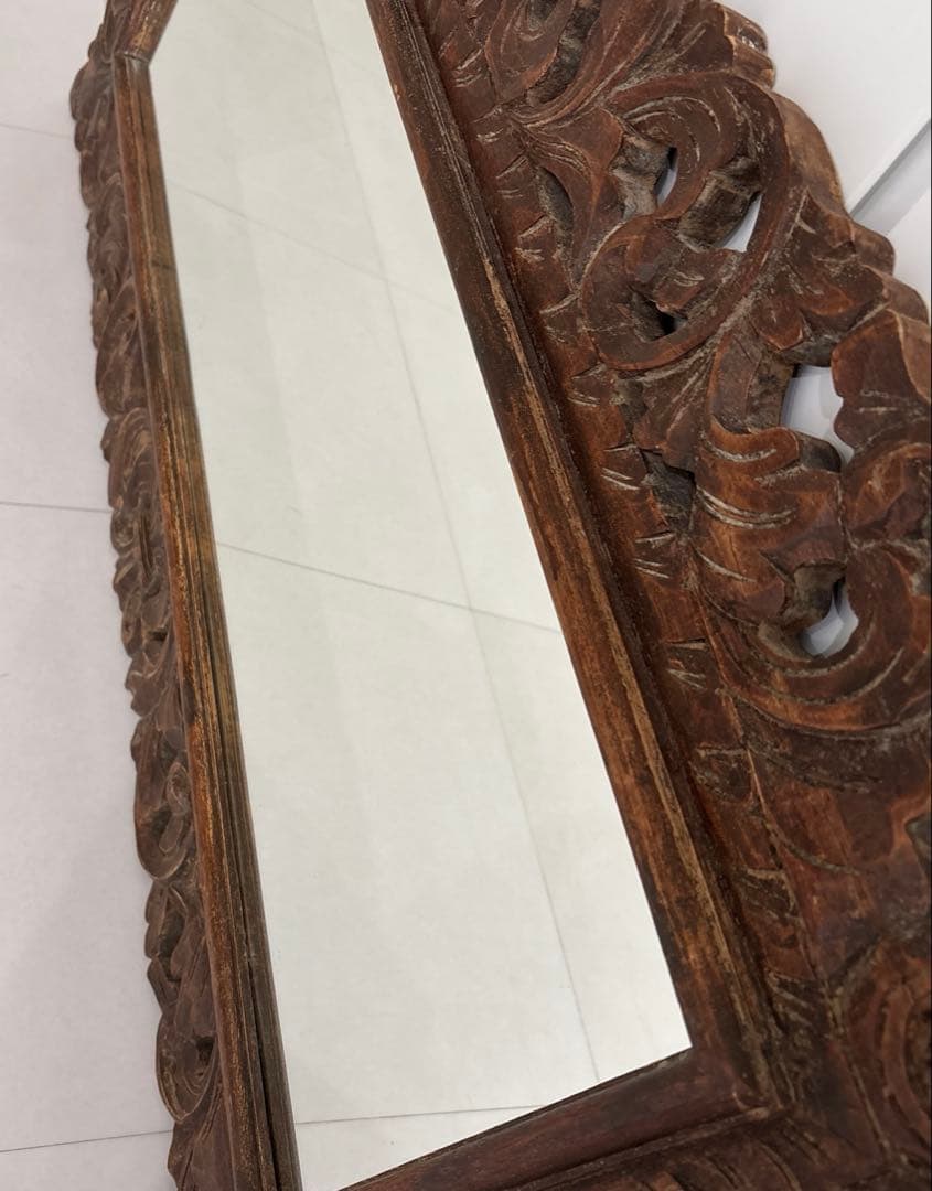 大きいサイズ！バリ　アジアン　レリーフ　壁掛けミラー　鏡