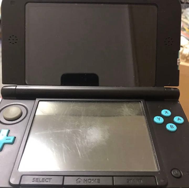 ニンテンドー3DS LL ターコイズ×ブラック ソフト9本セット +攻略本3冊