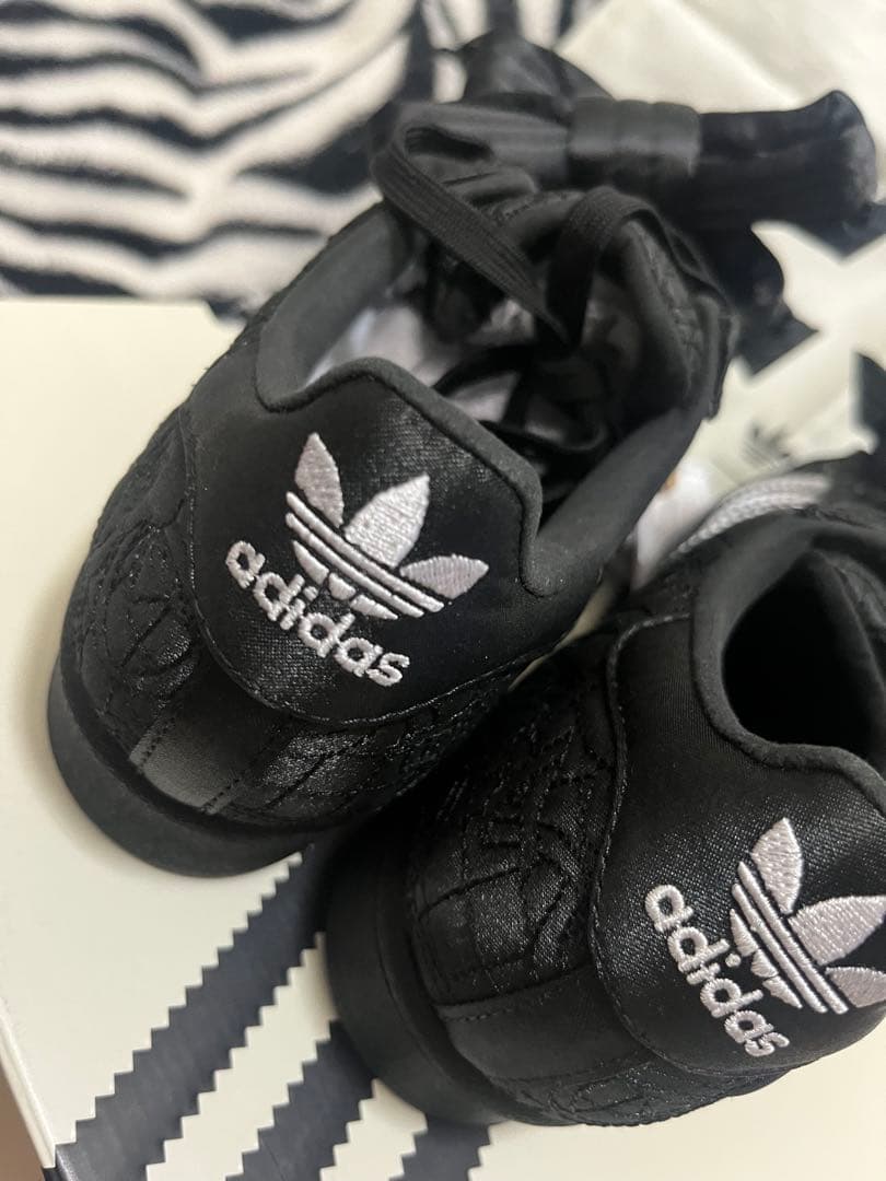 adidas CAROLINE HU キャロライン フウ