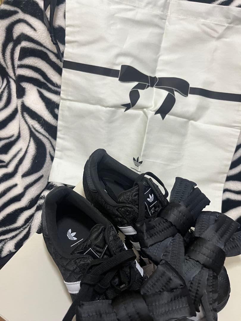 adidas CAROLINE HU キャロライン フウ