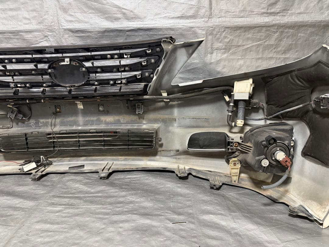 H-STYLE レクサス LS600h中期 純正 フロントバンパー 色077