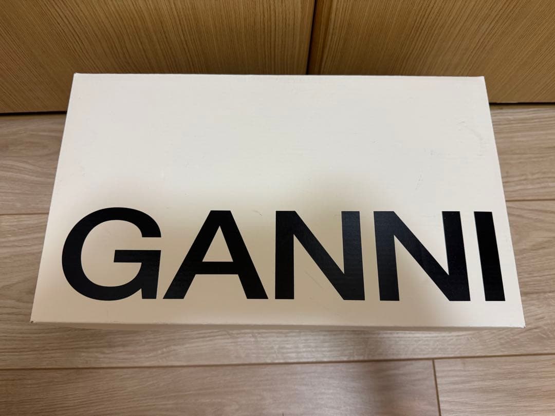 新品未使用　GANNI フラットシューズ　最終値下げ！！！