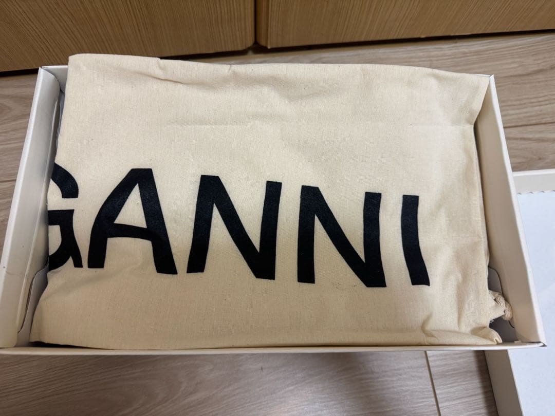新品未使用　GANNI フラットシューズ　最終値下げ！！！