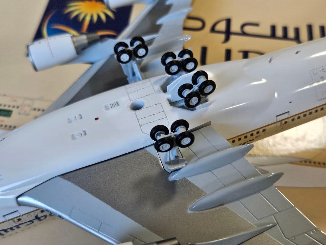 1/200 サウジアラビア航空 ボーイング 747-400 JC WINGS