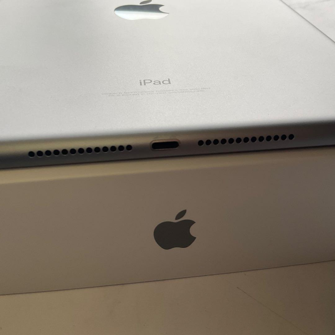 【超美品】Apple iPad 第6世代 Wi-Fi 128GB