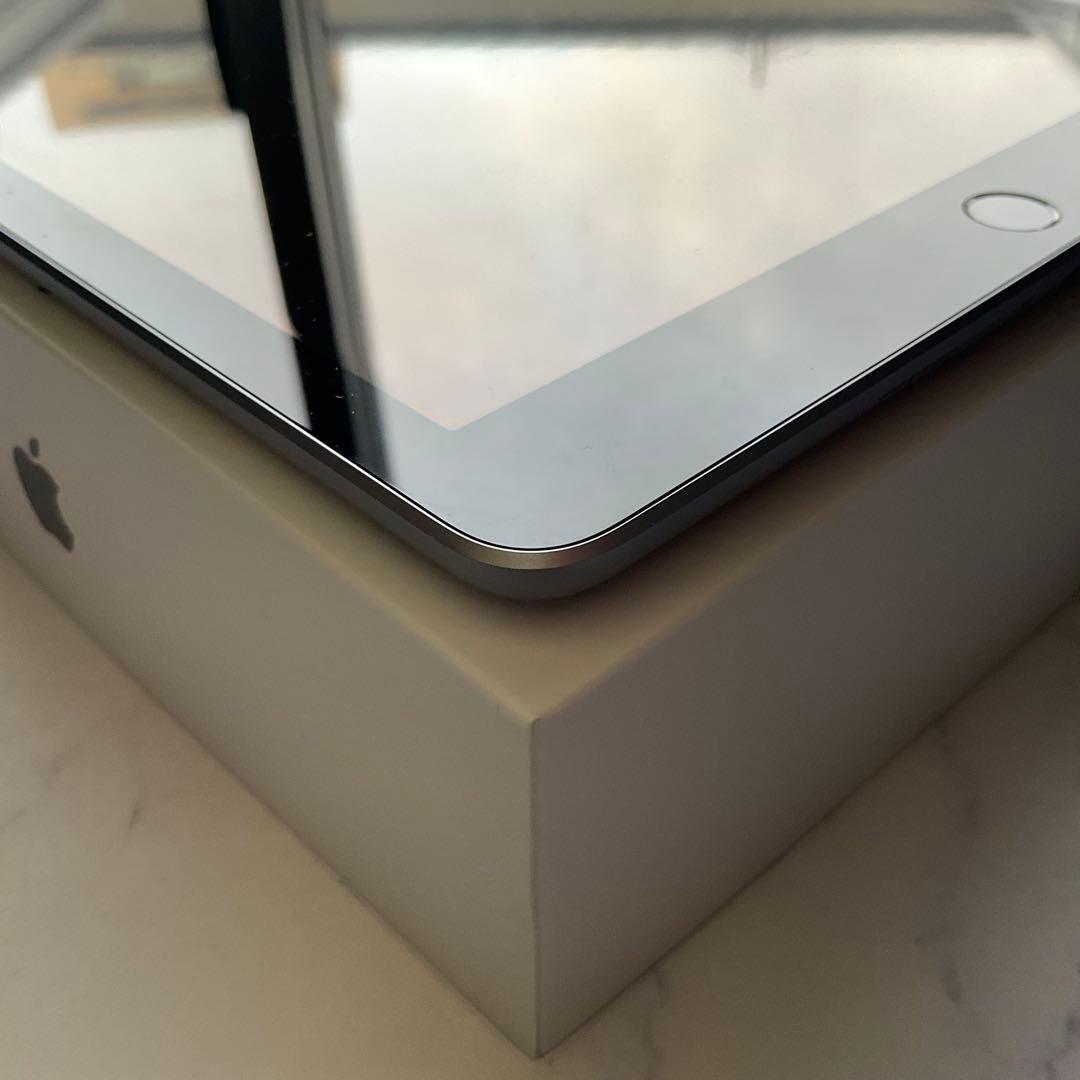【超美品】Apple iPad 第6世代 Wi-Fi 128GB