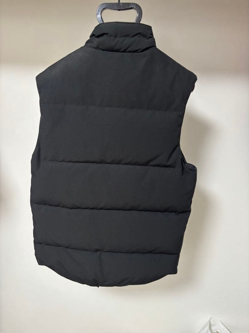   カナダグース　ダウンベストS