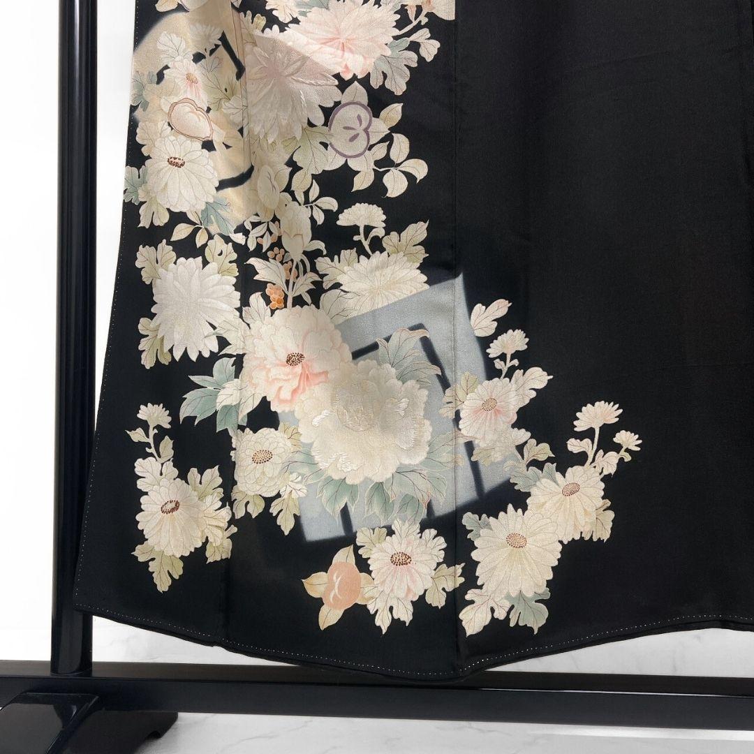 アンティーク　黒留袖　刺繍　相良刺繍　牡丹　菊花　立花　着物　101b p