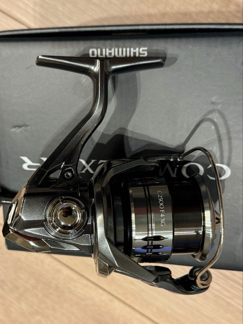 シマノ　25コンプレックス　C2500 F4 XG