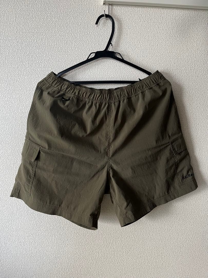 F.C. Real Bristol ショートパンツ オリーブ