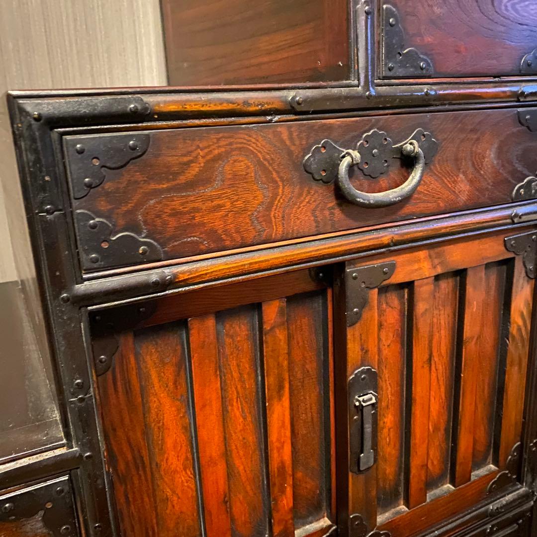 両面使用！木製階段状タンス　アンティーク 龍 両面彫金 引き取り！