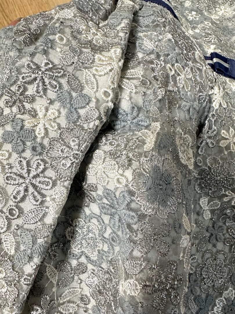 TOCCA キッズ　花柄レースワンピース　ブルー　グレー　ラメ糸　120