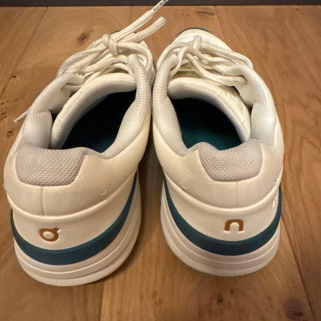 ON BEAMS テニスシューズ ホワイト26.5センチ