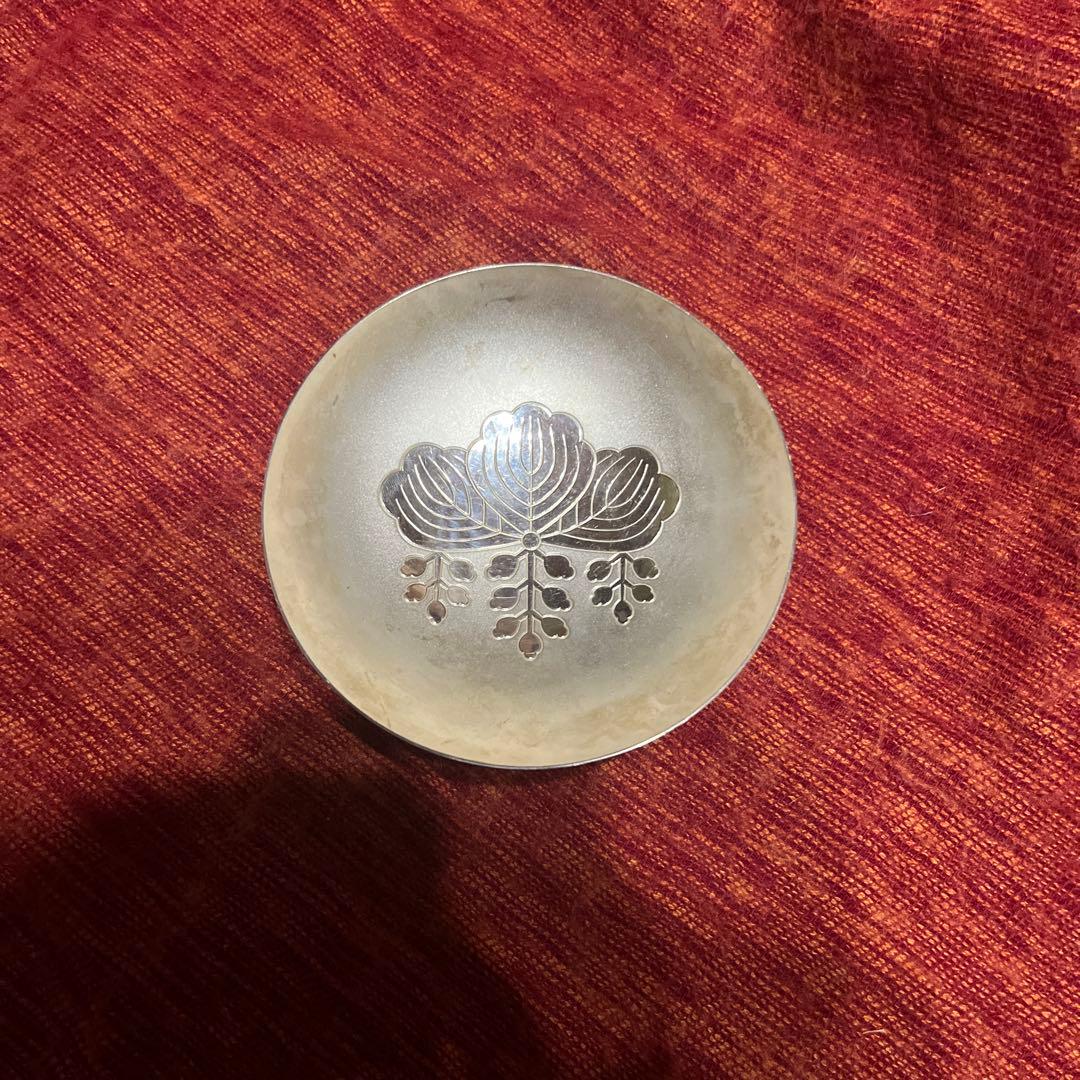 純銀銀杯造幣局製 内閣総理大臣 桐紋 sv1000刻印142g