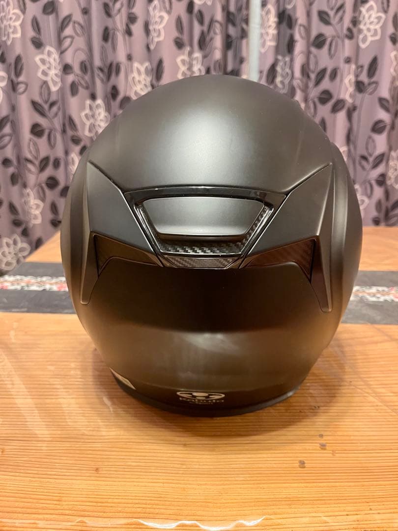 Kabuto製のフルフェイスヘルメット