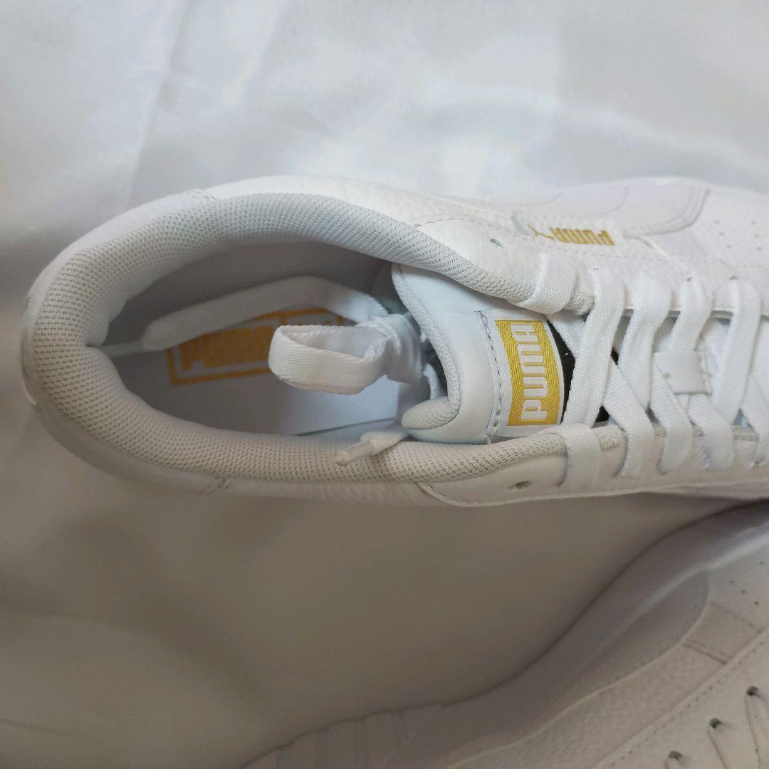 坂本凜愛 新品　PUMA プーマ CALI WEDGE WNS スニーカー