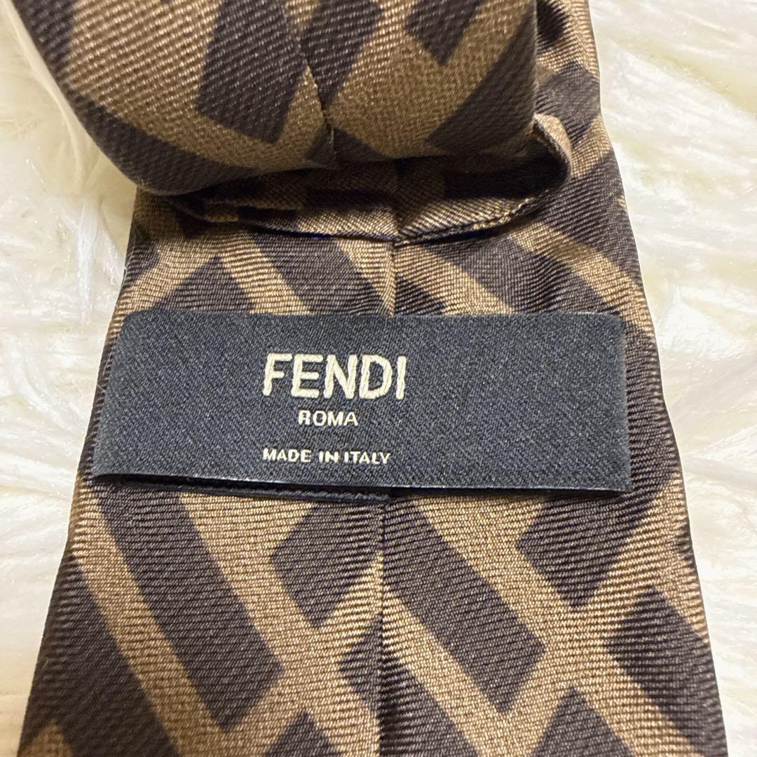 【美品】FENDI ネクタイ シルク100% ズッカ柄