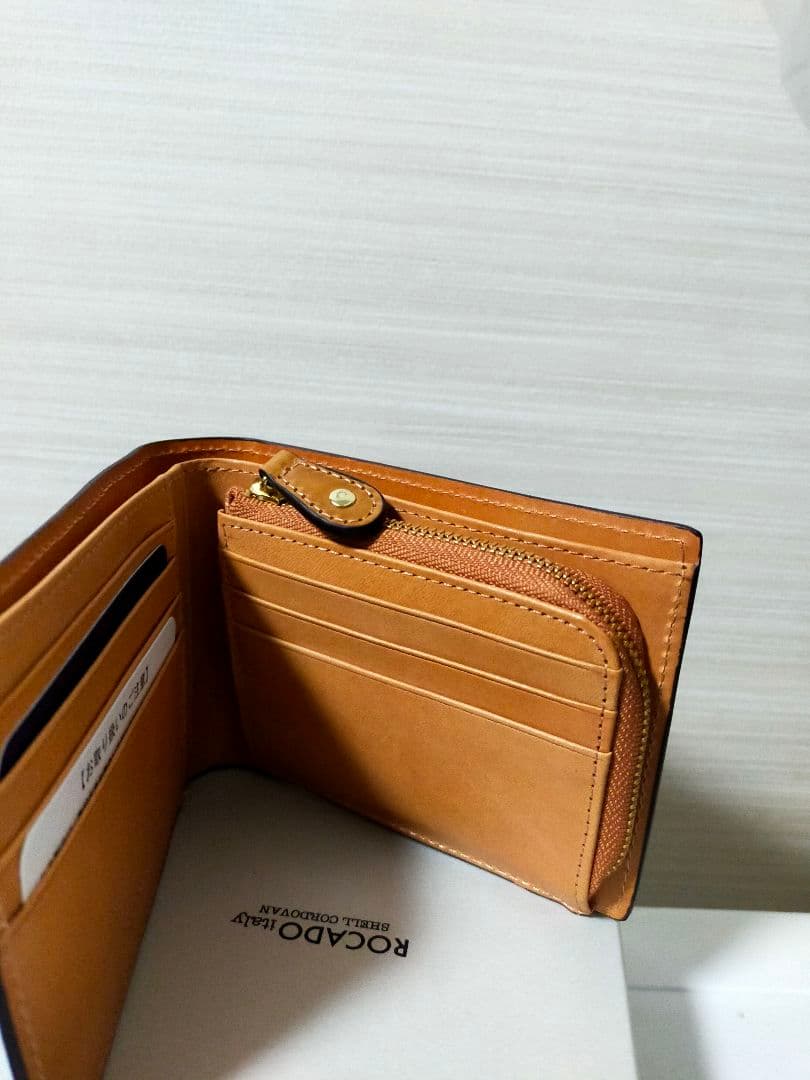 【新品】ロカド　シェルコードバン 二つ折り財布　最高級 イタリア馬革　小銭入付き