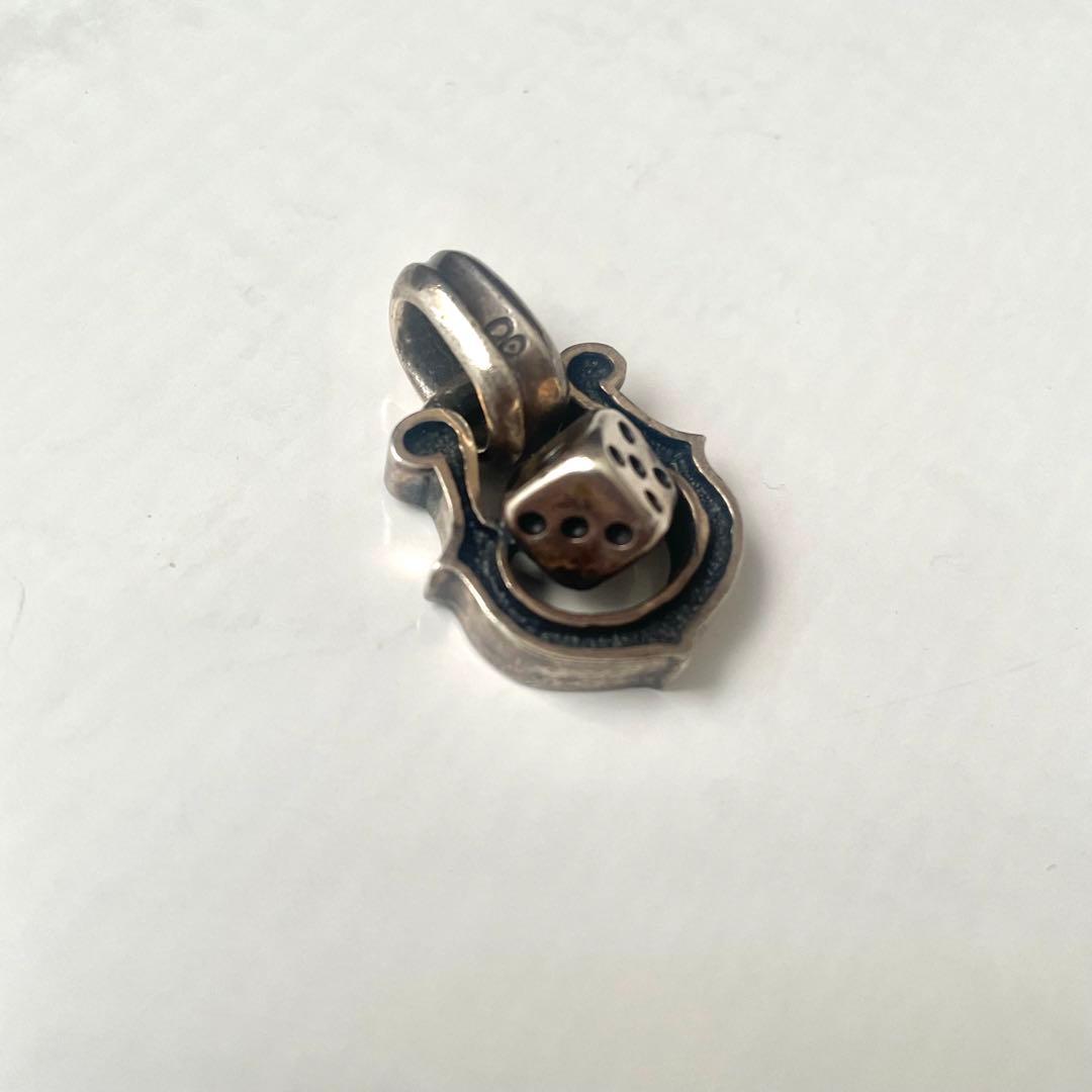 ブラッド⭐︎Gucho ★ダイス on ルシアーズ ホースシュー ペンダント