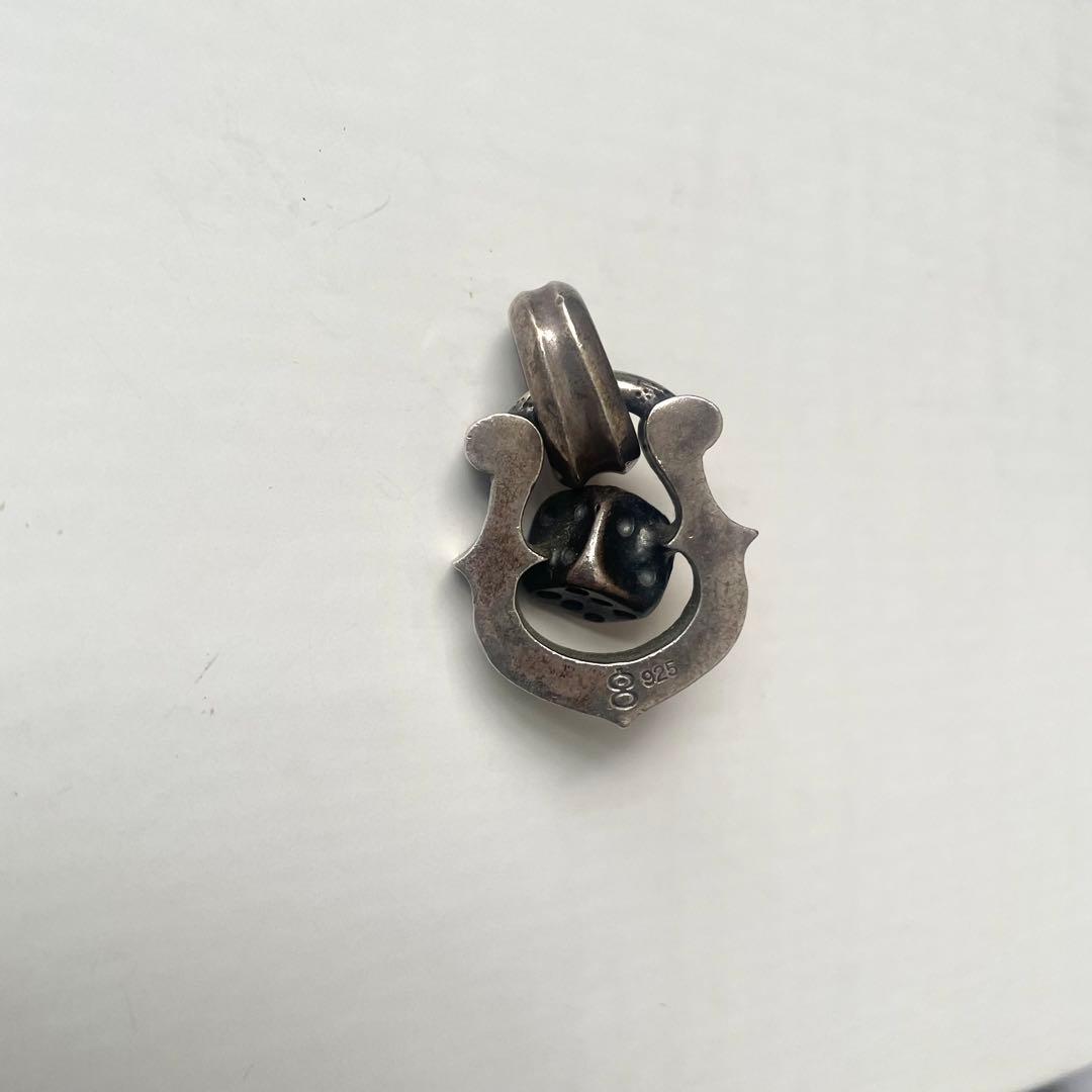 ブラッド⭐︎Gucho ★ダイス on ルシアーズ ホースシュー ペンダント