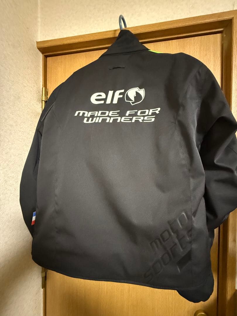 ほぼ新品　elf エルフ　エステンドジャケット　黒/緑EJ-A11