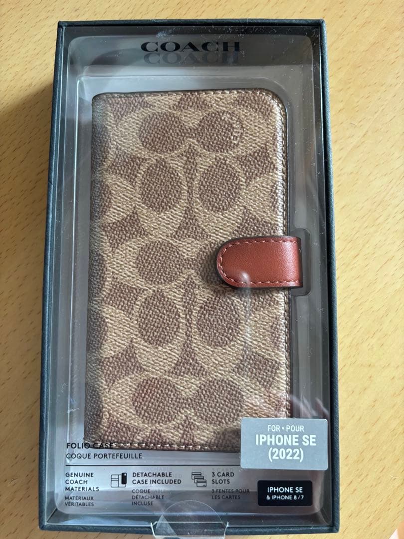 COACH iPhone SE (2022) 手帳型ケース