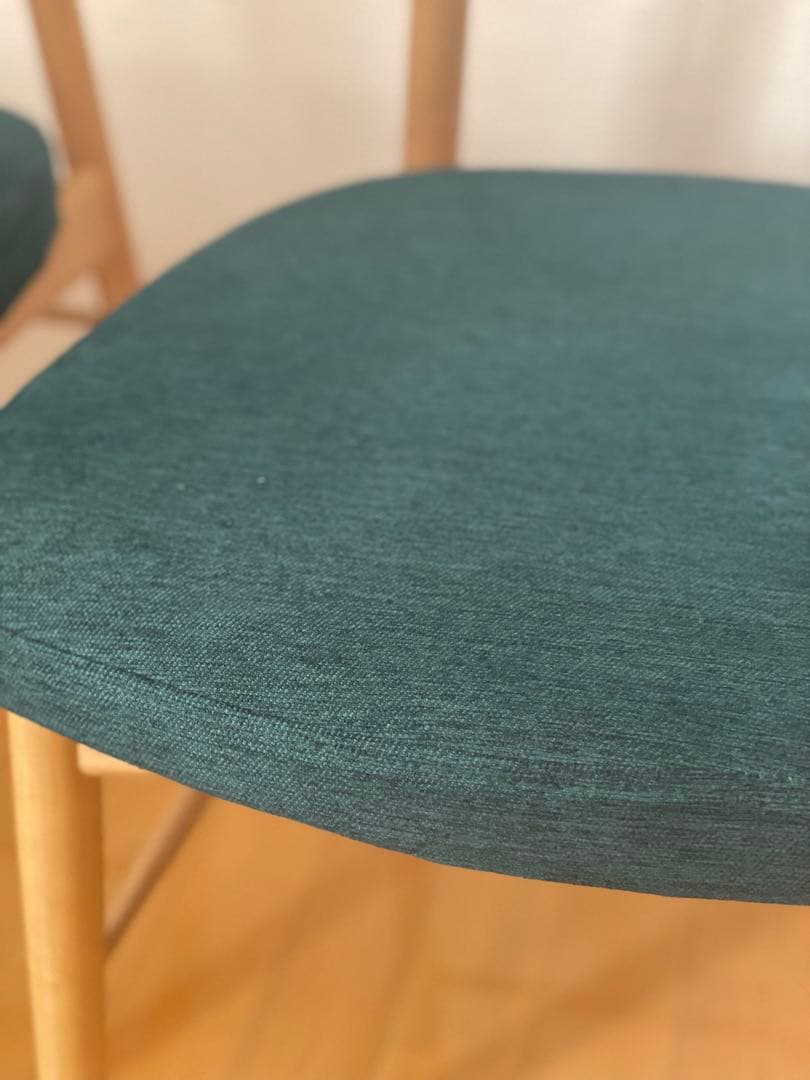 【きんたろう】 美品天然木ダイニングチェアアイボリー1脚グリーンカバー付