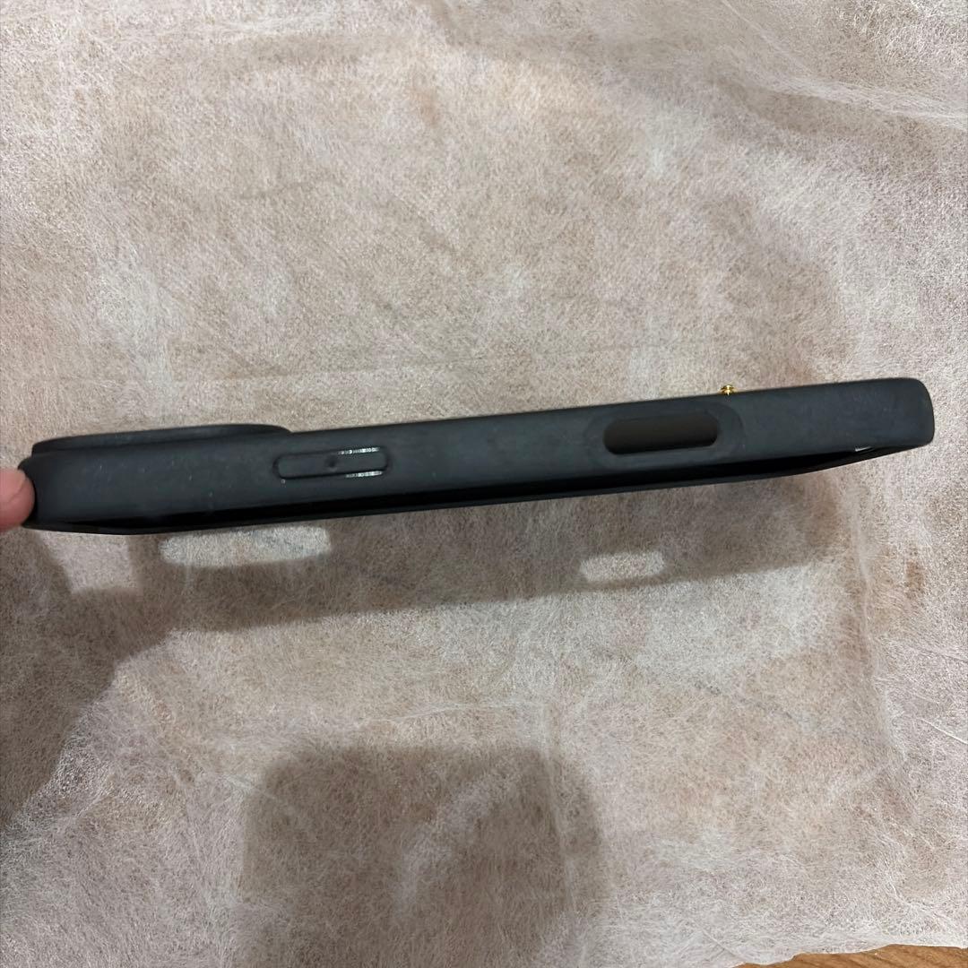 PRADA サフィアーノレザー iPhone 16 Pro Max用ケース