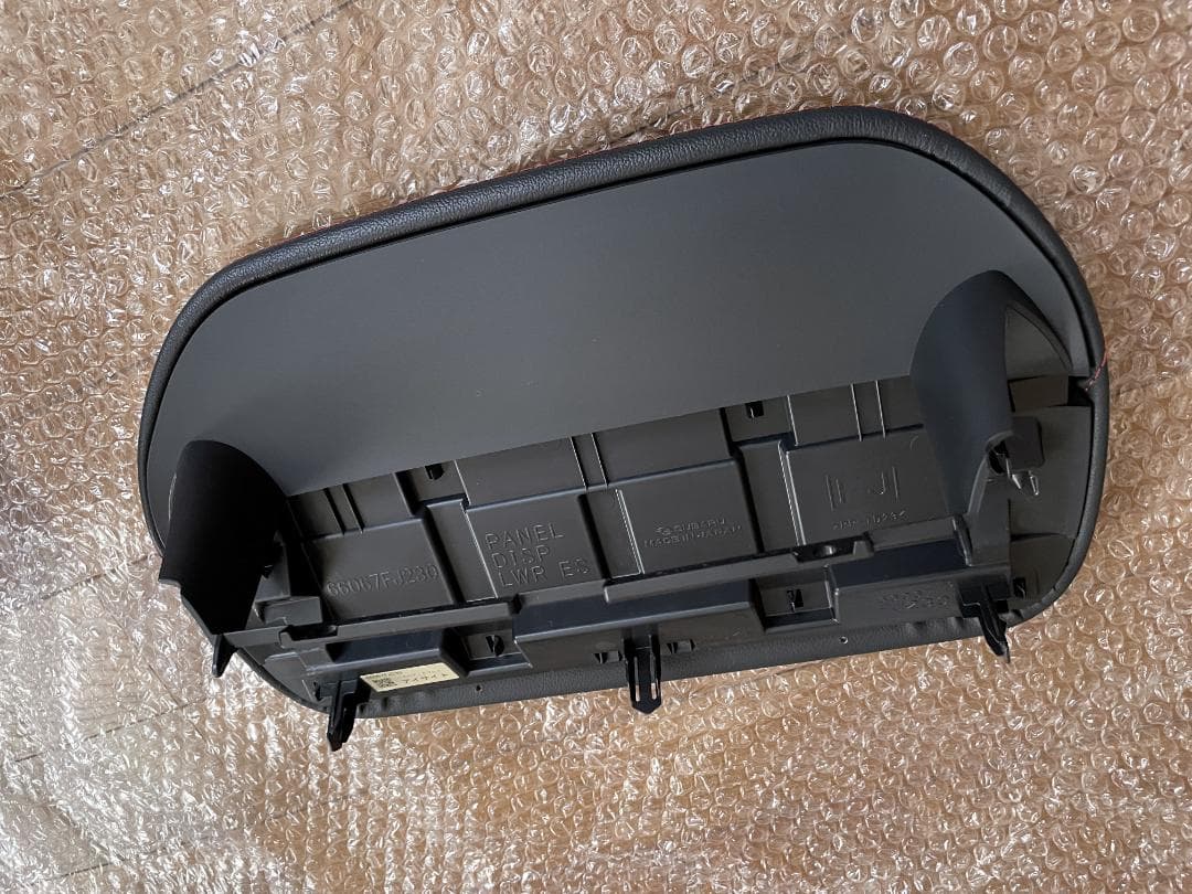 インプレッサ・レヴォーグ用 純正合革貼り赤ステッチ入りアームレスト他内装品3点