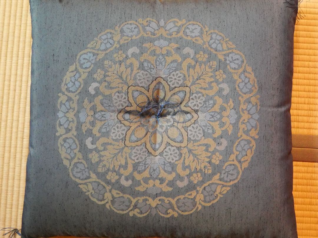 高級座布団 5枚組　房付き　日本製