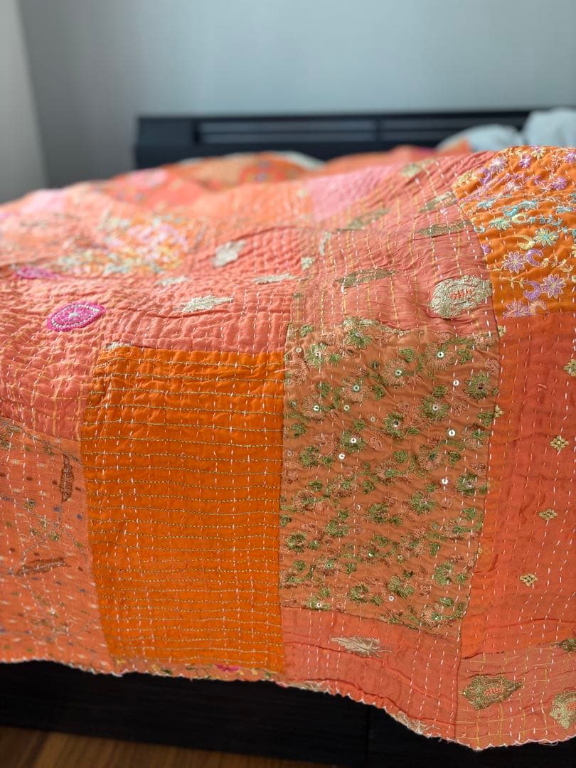 ラリーキルト　インド刺繍　カンタキルト　ヴィンテージ　パッチワーク　マルチカバー