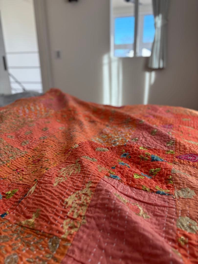 ラリーキルト　インド刺繍　カンタキルト　ヴィンテージ　パッチワーク　マルチカバー