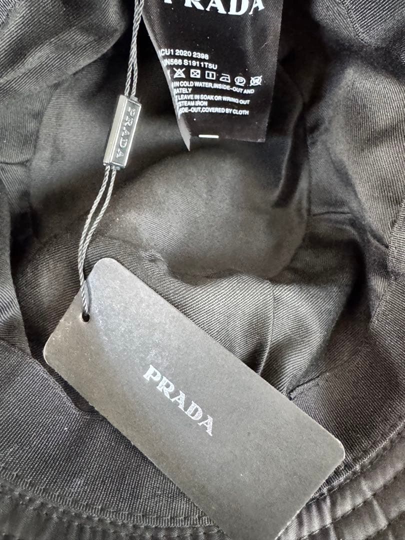 PRADA ブラック バケットハット ナイロン バケハ