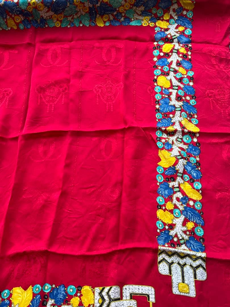 【新品未使用】Cartier シルク100% スカーフ 赤 ジュエリー柄