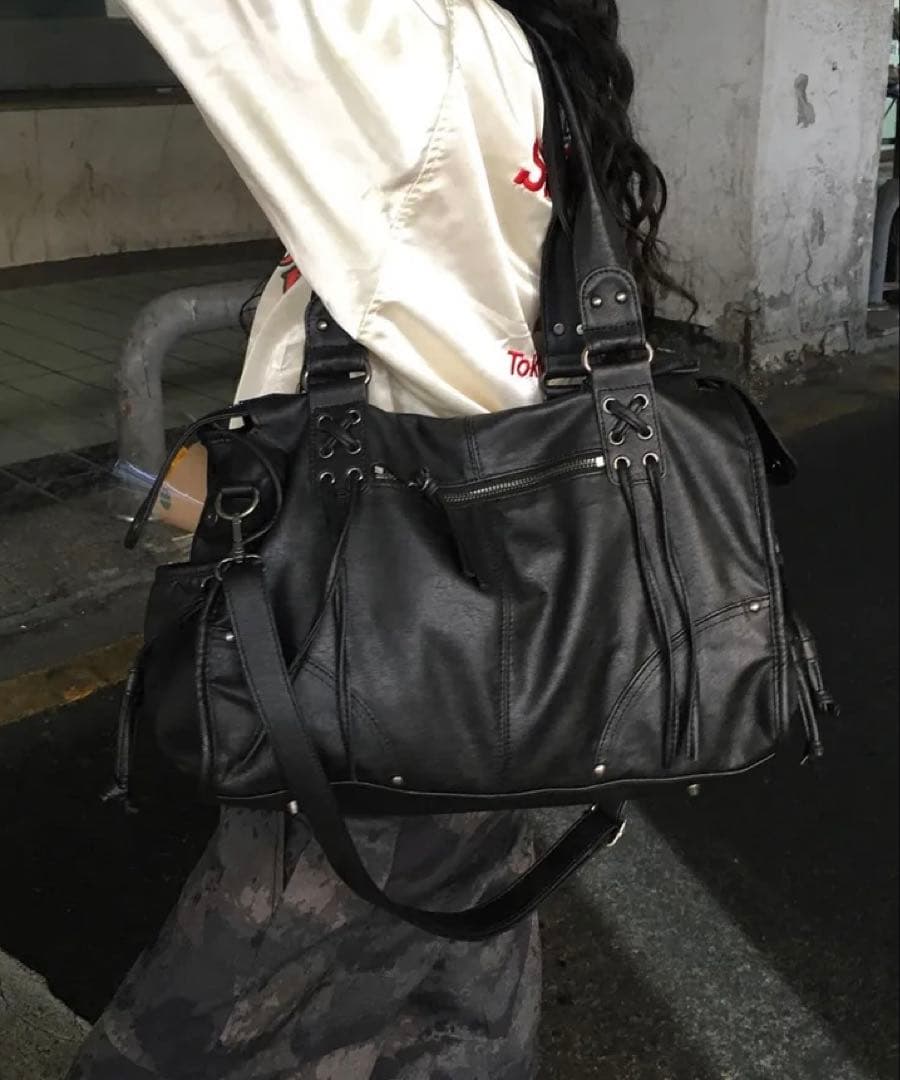 バッグ Belted Washed Leather Bag black y2k