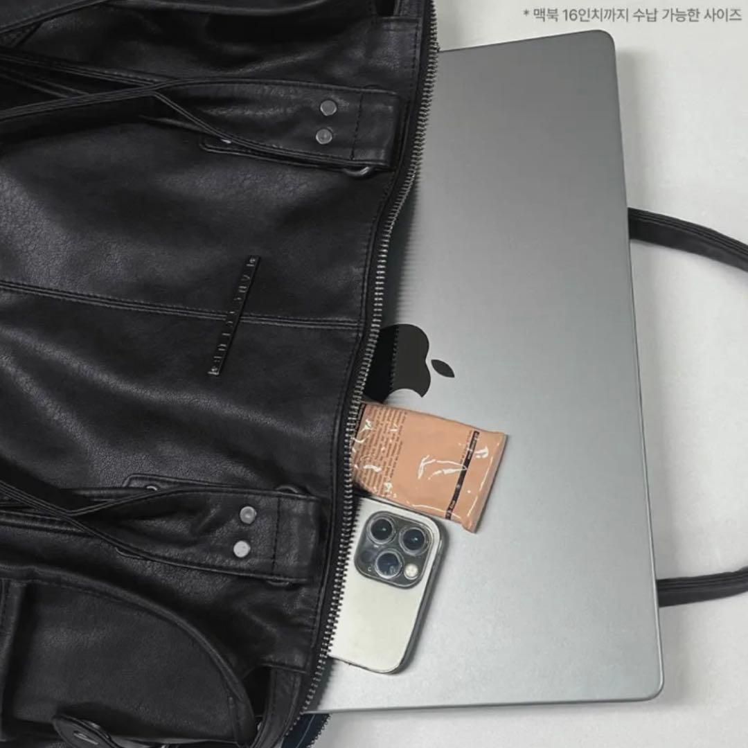 バッグ Belted Washed Leather Bag black y2k