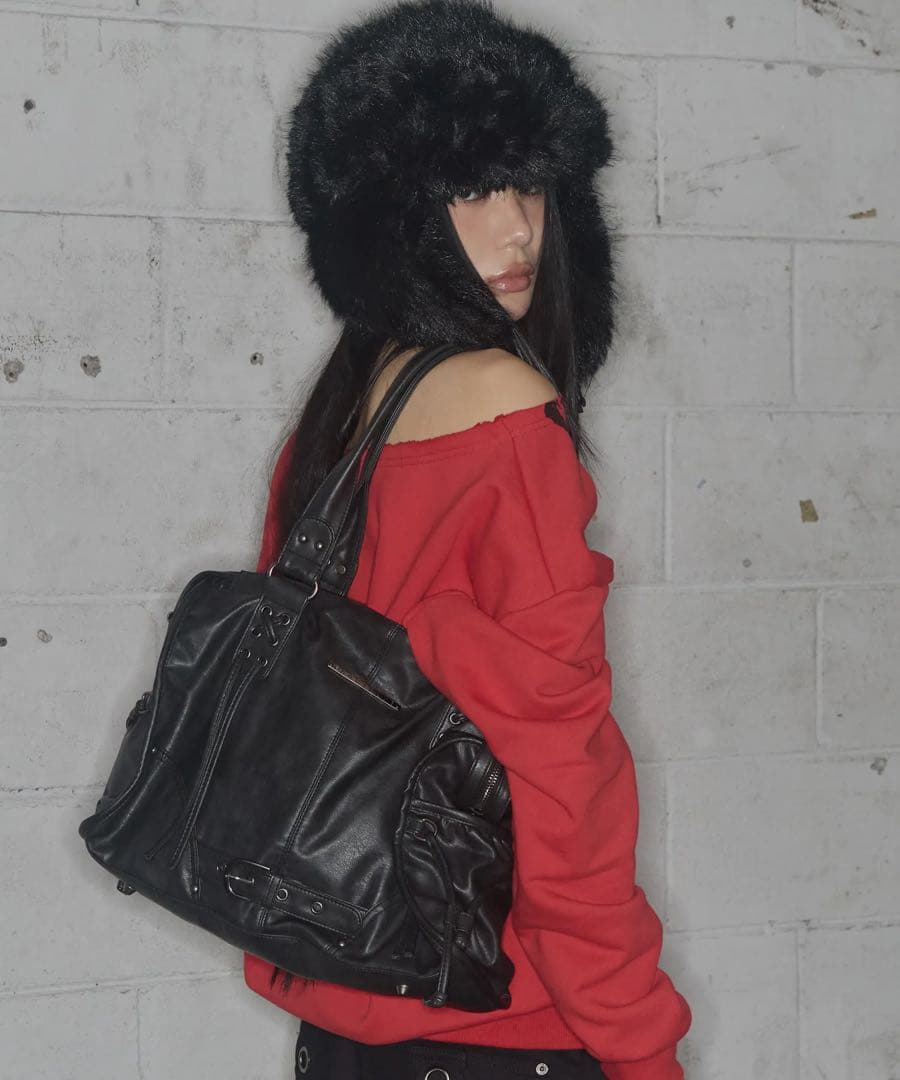 バッグ Belted Washed Leather Bag black y2k