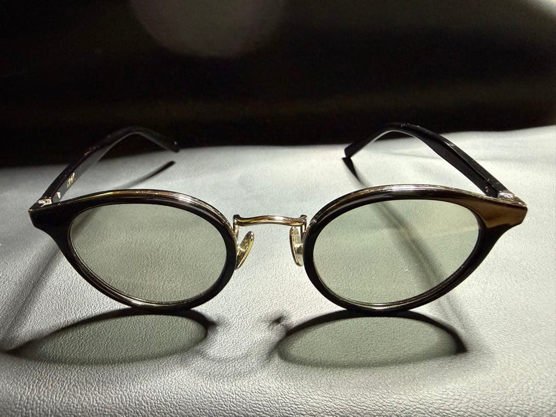 ADSR ブラックオーバルサングラス　A.D.S.R