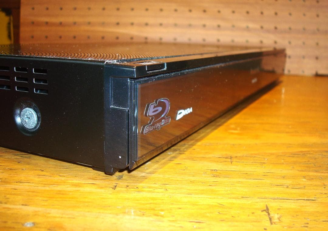 Panasonic ブルーレイレコーダ DMR-BZT800 3チューナー２TB